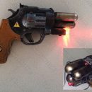 Blade Runner blaster pistol mod thanks to Zarraffa’s coffee